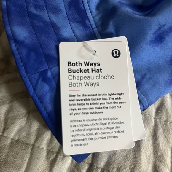 NWT! Lululemon blue tie dye bucket hat - Picture 2 of 3